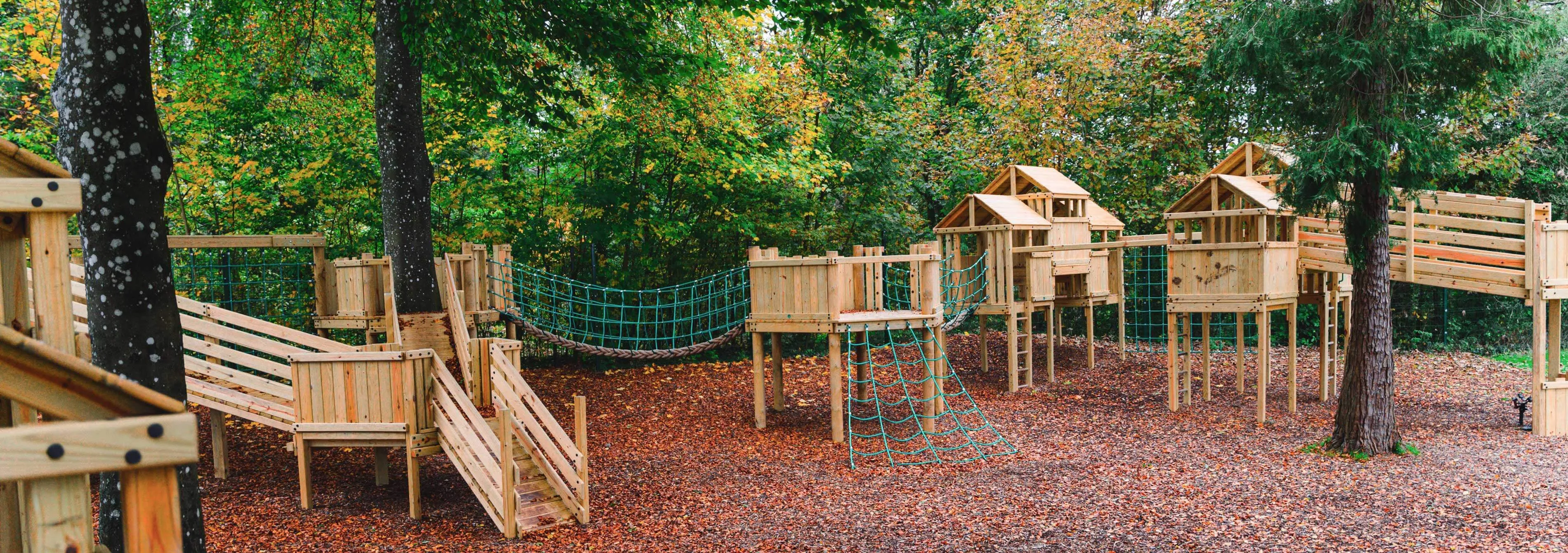 High quality<br>bespoke playgrounds slider image